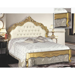 Letto  matrimoniale  in  legno con  testiera e pediera intagliata 172x200xh.170 cm