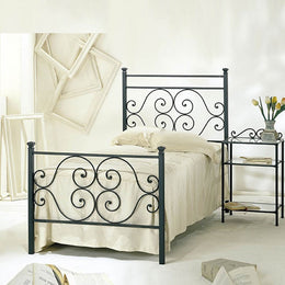 Single black wrought iron bed with footboard Firenze