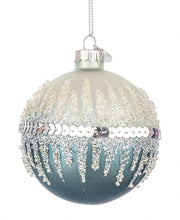 12x White Vt Show Sphere