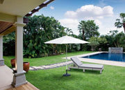 Umbrella with white aluminum central pole 3x3 m