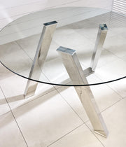 Fixed table in transparent tempered glass 120x75h cm