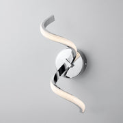 Polished chrome metal and aluminum wall lamp with integrated LED 13x h32 cm