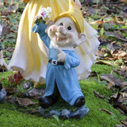 Dwarf with flowers garden statue 16x13,5x28H