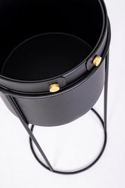 Set of 2 Zeina black steel plant pots
