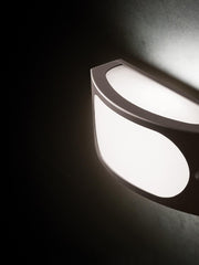 E27 white dive line wall lamp